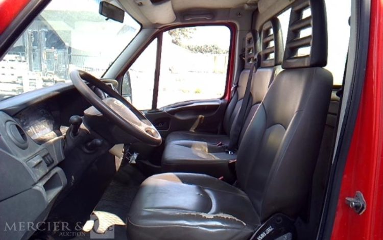 IVECO 35C13 BENNE SIMPLE CABINE COFFRE  DD-100-VM