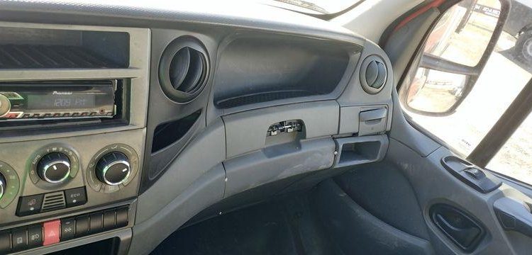 IVECO 35C13 BENNE AVEC COFFRE ACIER DIESEL – 144336 KMS – ANNEE 2014 ROUGE DE-379-MZ