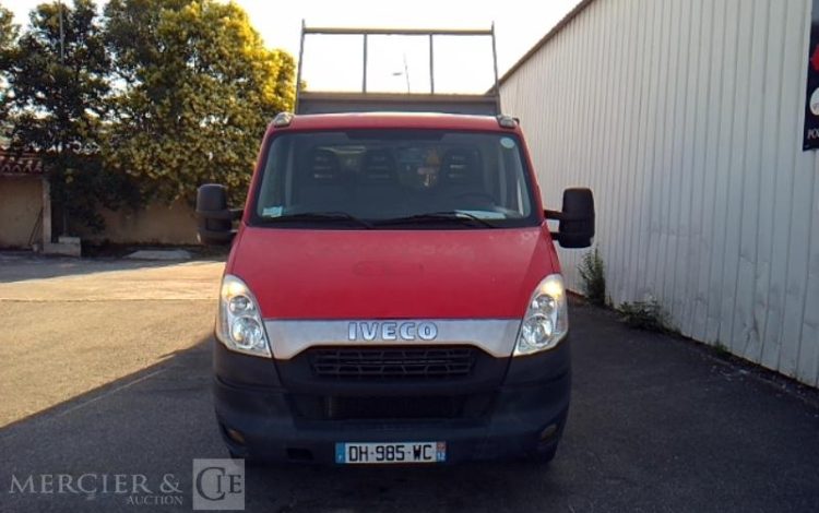 IVECO 35C13 BENNE SIMPLE CABINE COFFRE  DH-985-WC