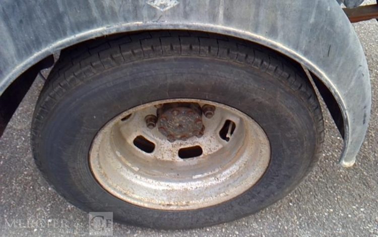 IVECO 35C13 BENNE SIMPLE CABINE COFFRE  DH-985-WC