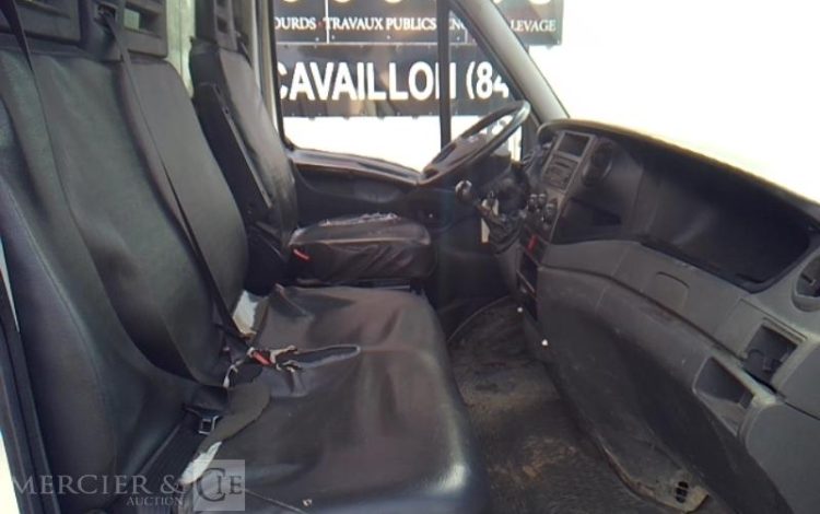 IVECO 35C13 BENNE SIMPLE CABINE COFFRE BLANC DK-502-TZ
