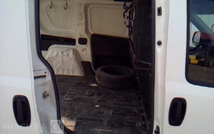 FIAT DOBLO  DL-032-SB