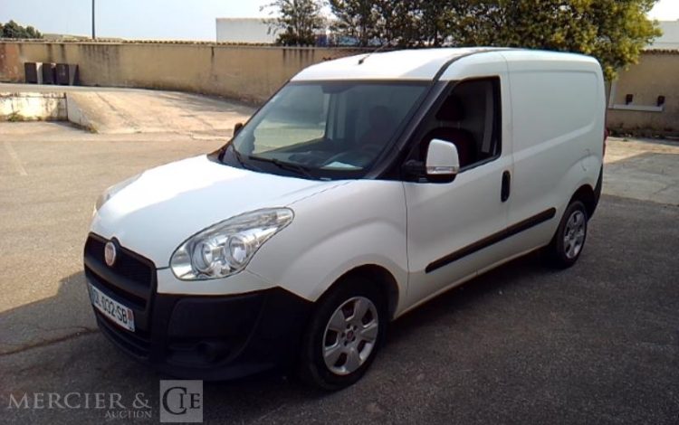 FIAT DOBLO  DL-032-SB