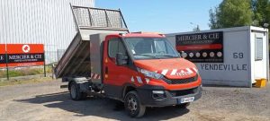 IVECO 35C13 BENNE SIMPLE CABINE COFFRE  DR-469-QR