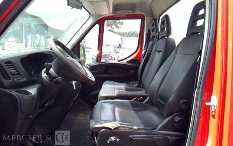 IVECO DAILY 35C13 BENNE SIMPLE CABINE COFFRE  DR-993-QM