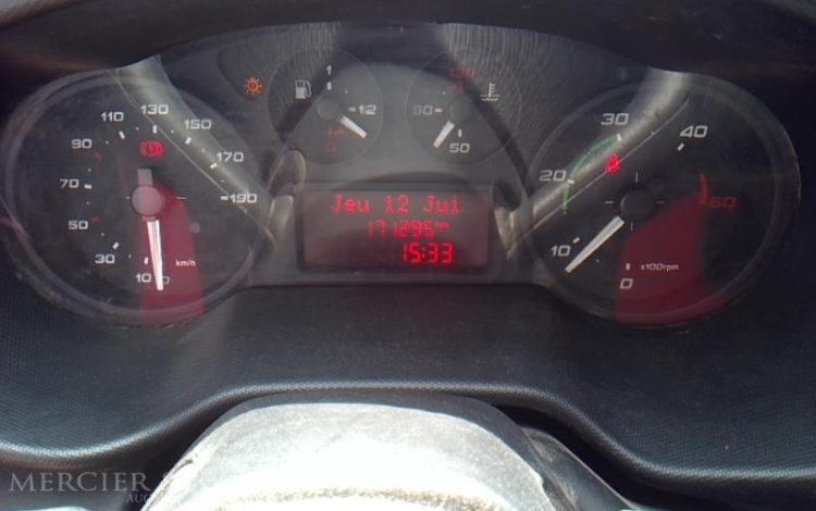 IVECO DAILY 35C13 BENNE SIMPLE CABINE COFFRE  DR-993-QM