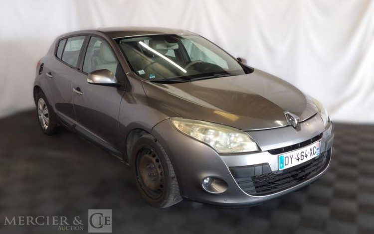 RENAULT MEGANE  DY-464-XC