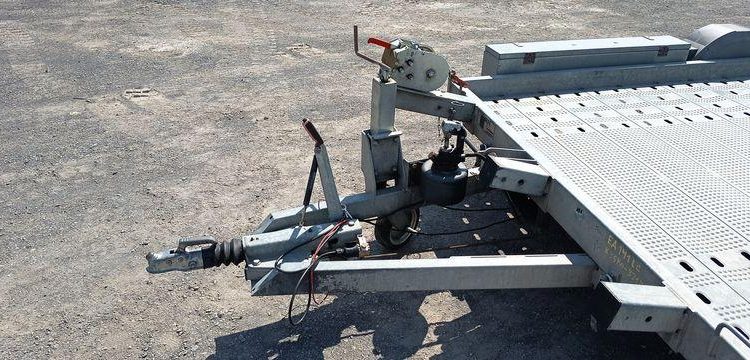 HUBIERE REMORQUE 2T5  EA-141-LC