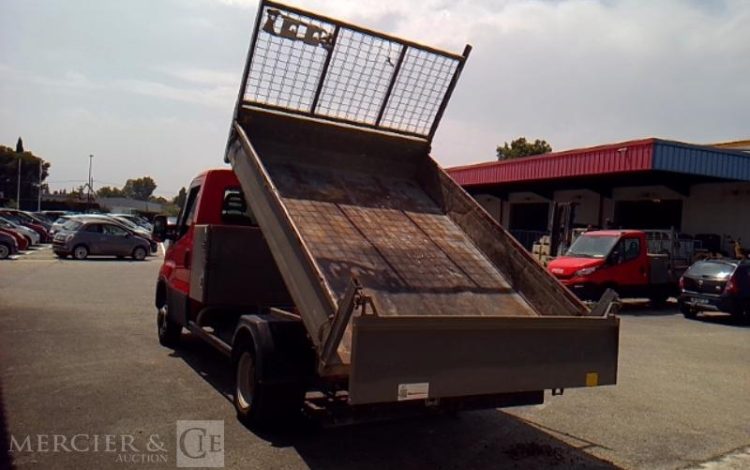 IVECO 35C13 BENNE SIMPLE CABINE COFFRE  EE-294-CR