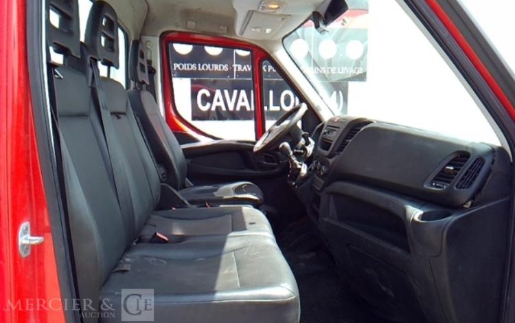 IVECO 35C13 BENNE SIMPLE CABINE COFFRE  EE-294-CR