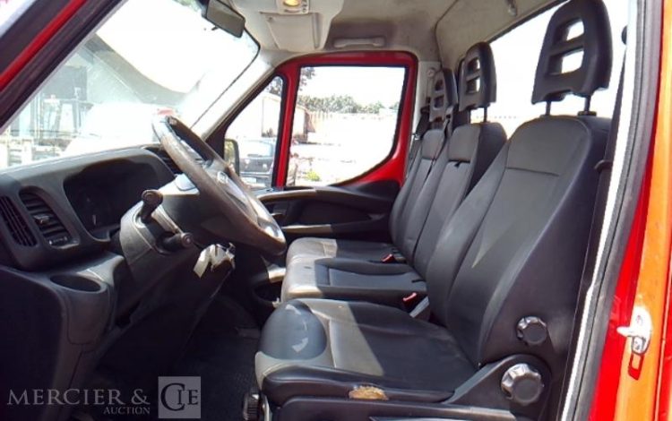 IVECO 35C13 BENNE SIMPLE CABINE COFFRE  EE-294-CR