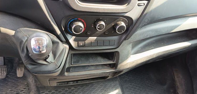 IVECO 35C13 BENNE ACIER DOUBLE CABINE  EG-483-XC