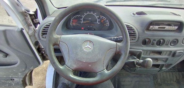 MERCEDES SPRINTER 411 CDI 2,2 D CHASSIS CABINE LONG 109 CV AVEC BENNE – 227626 KMS BLANC EH-179-BD