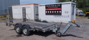 HUBIERE REMORQUE 3T5  EJ-117-CE