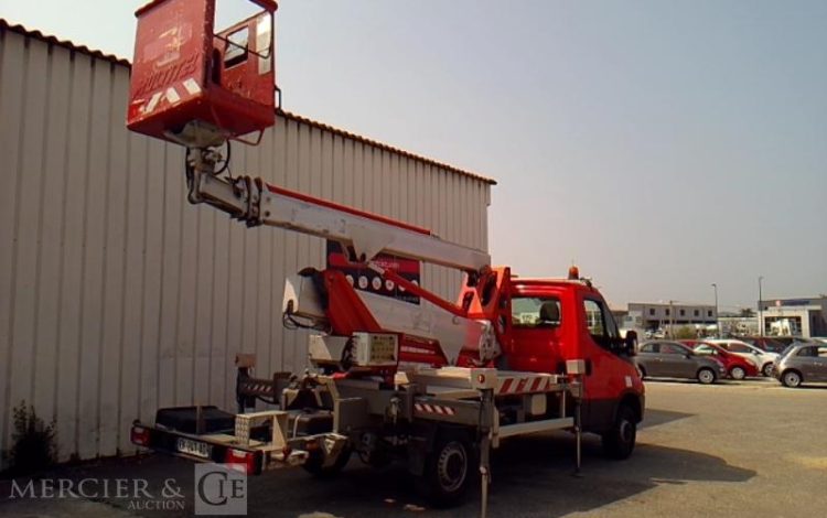 MULTITEL DAILY AVEC NACELLE MULTITEL MX210 20M  EK-247-AQ
