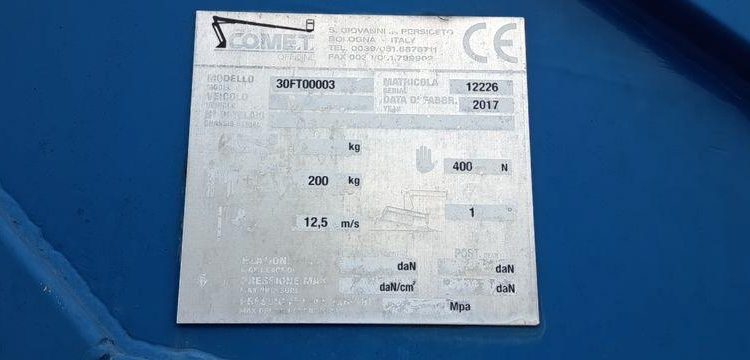NISSAN NT400 AVEC NACELLE COMET ESF17 16M  EP-864-BD