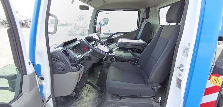 NISSAN NT400 AVEC NACELLE COMET ESF17 16M  EP-864-BD