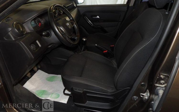 DACIA DUSTER 1.5 DCI 110CH CONFORT 4X2 MARRON EV-420-AH