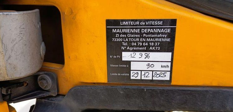 IVECO STRALIS 420 DEPANNEUSE PTAC : 32 TONNES- DIESEL – 342233 KMS – ANNEE 2018 JAUNE EV-842-SG