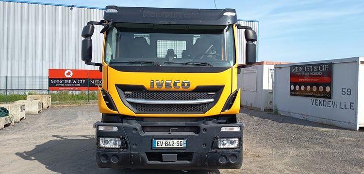 IVECO STRALIS 420 DEPANNEUSE PTAC : 32 TONNES- DIESEL – 342233 KMS – ANNEE 2018 JAUNE EV-842-SG