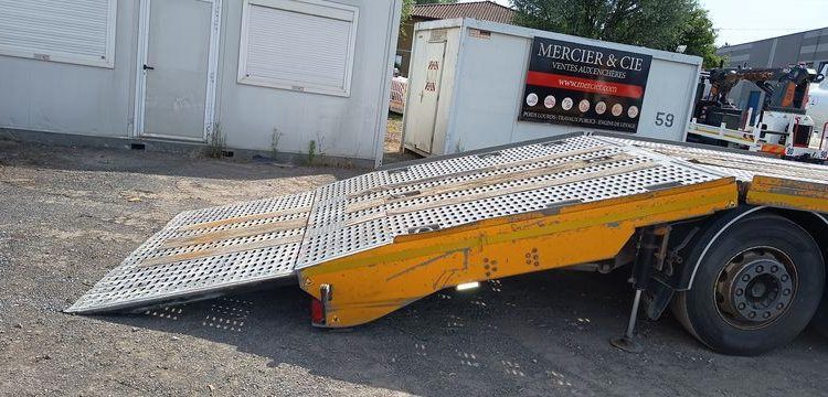 IVECO STRALIS 420 DEPANNEUSE PTAC : 32 TONNES- DIESEL – 342233 KMS – ANNEE 2018 JAUNE EV-842-SG