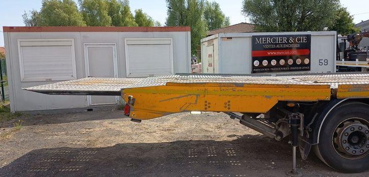 IVECO STRALIS 420 DEPANNEUSE PTAC : 32 TONNES- DIESEL – 342233 KMS – ANNEE 2018 JAUNE EV-842-SG