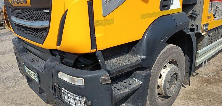 IVECO STRALIS 420 DEPANNEUSE PTAC : 32 TONNES- DIESEL – 342233 KMS – ANNEE 2018 JAUNE EV-842-SG