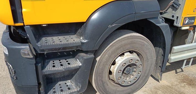 IVECO STRALIS 420 DEPANNEUSE PTAC : 32 TONNES- DIESEL – 342233 KMS – ANNEE 2018 JAUNE EV-842-SG