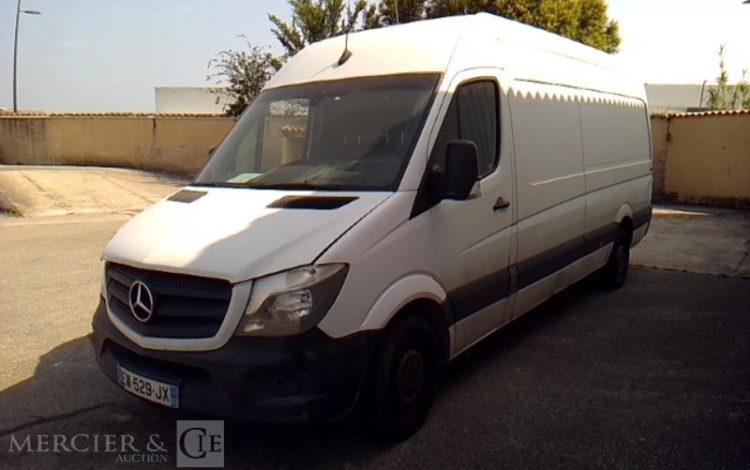 MERCEDES 14M3  EW-529-JX