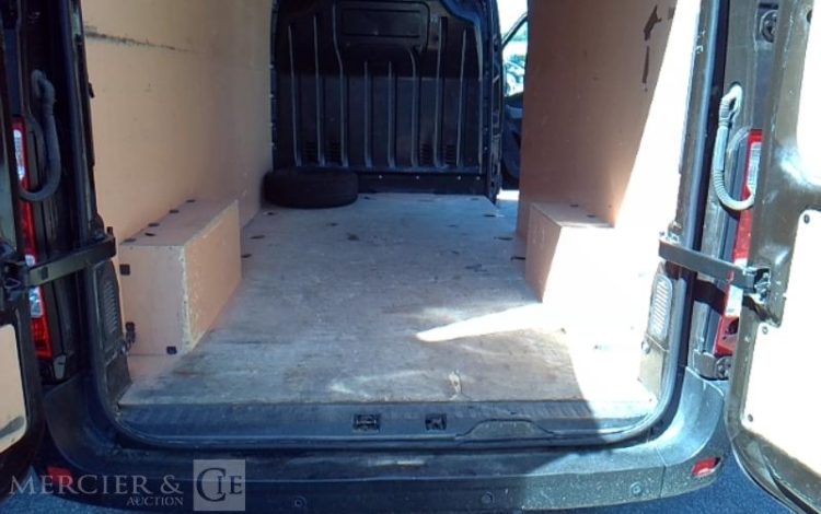 RENAULT MASTER3500 L2H2 DCI 130  EY-497-GE