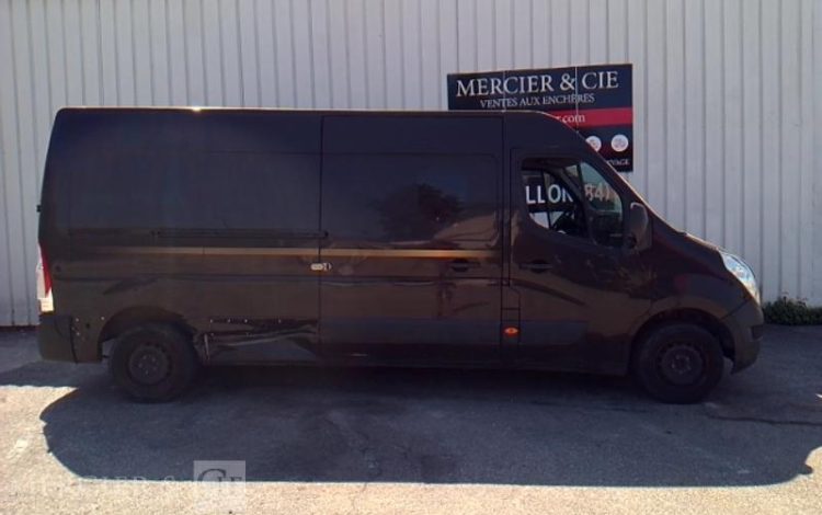 RENAULT MASTER3500 L2H2 DCI 130  EY-497-GE