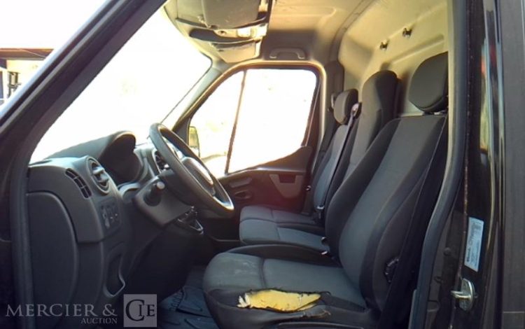 RENAULT MASTER3500 L2H2 DCI 130  EY-497-GE