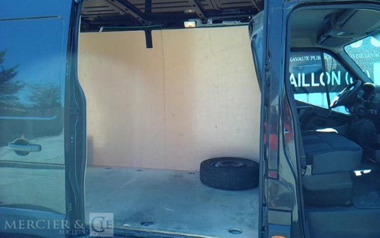 RENAULT MASTER3500 L2H2 DCI 130V  EY-711-GE