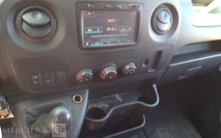 RENAULT MASTER3500 L2H2 DCI 130V  EY-711-GE