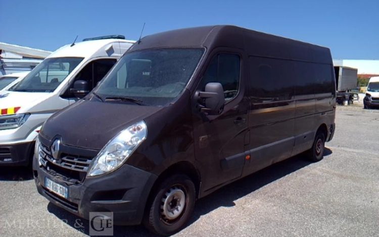 RENAULT MASTER3500 L2H2 DCI 130  EY-896-GD