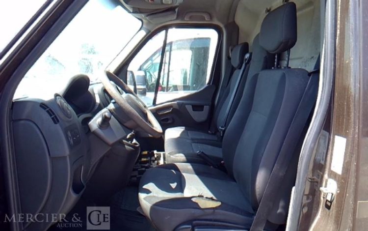 RENAULT MASTER3500 L2H2 DCI 130  EY-896-GD