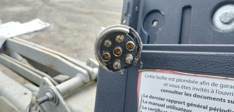 HUBIERE REMORQUE 3T5  FD-724-LR