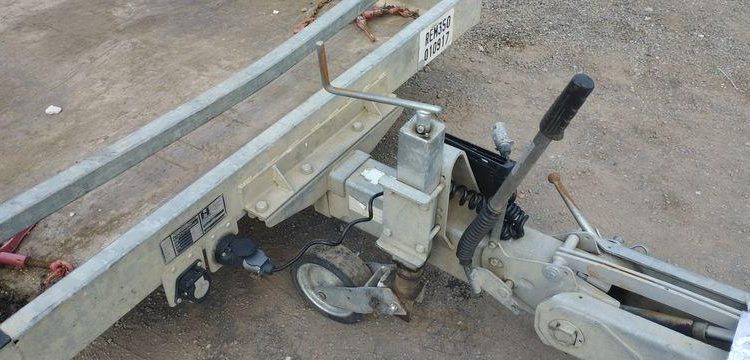 HUBIERE REMORQUE 3T5  FD-724-LR