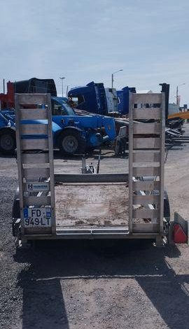 HUBIERE REMORQUE 1T9  FD-949-LT