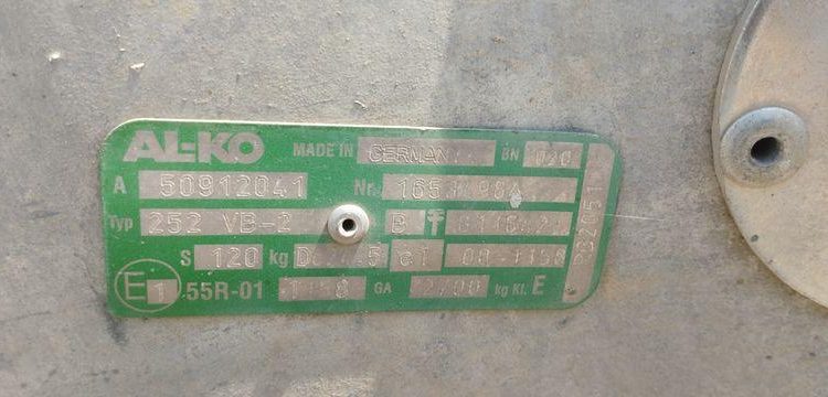 HUBIERE REMORQUE 1T9  FD-949-LT