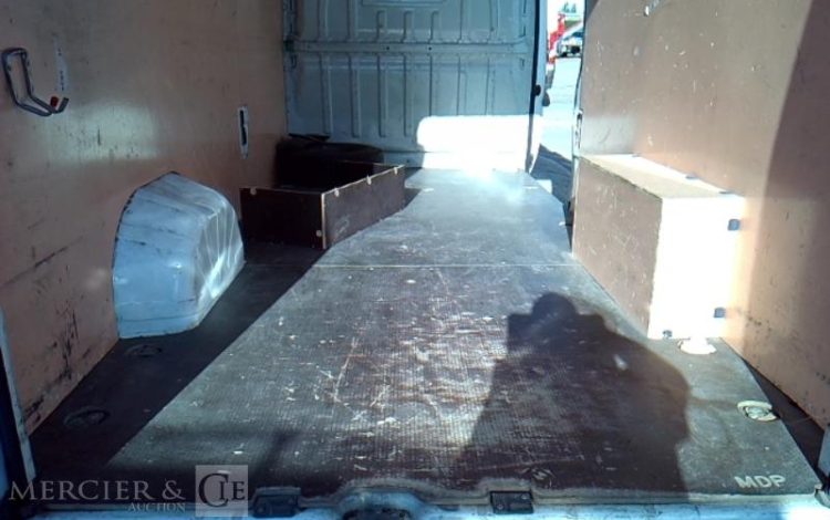 PEUGEOT BOXER PREMIUM 435 BOIS L4H3 BHDI 130  FE-208-DF
