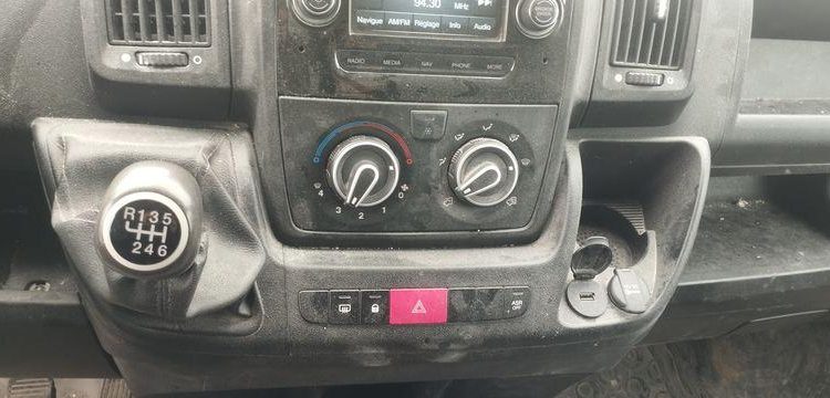 PEUGEOT BOXER 3 PHASE 3 330 L2H2 2.0 BLUE HDI 16V FOURGON MOYEN SURELEVE 130CV BLANC FE-228-YD