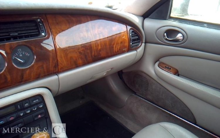JAGUAR JSC CONVERTIBLE 233CV  FE-714-JD