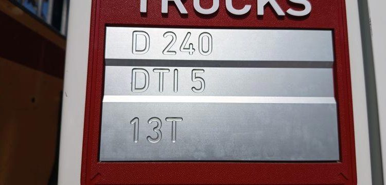 RENAULT D 240 DTI 5 AVEC FOREUSE RISA G2T – DIESEL – PTAC 13T – 97048 KMS – ANNEE 2019 BLANC FH-380-YS