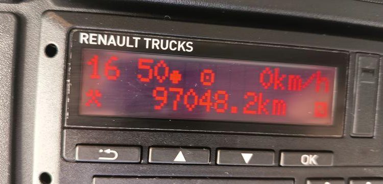 RENAULT D 240 DTI 5 AVEC FOREUSE RISA G2T – DIESEL – PTAC 13T – 97048 KMS – ANNEE 2019 BLANC FH-380-YS