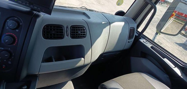RENAULT D 240 DTI 5 AVEC FOREUSE RISA G2T – DIESEL – PTAC 13T – 97048 KMS – ANNEE 2019 BLANC FH-380-YS