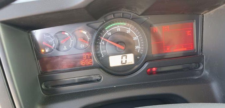 RENAULT D 240 DTI 5 AVEC FOREUSE RISA G2T – DIESEL – PTAC 13T – 97048 KMS – ANNEE 2019 BLANC FH-380-YS