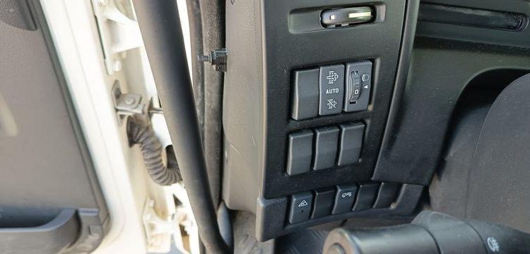 RENAULT D 240 DTI 5 AVEC FOREUSE RISA G2T – DIESEL – PTAC 13T – 97048 KMS – ANNEE 2019 BLANC FH-380-YS