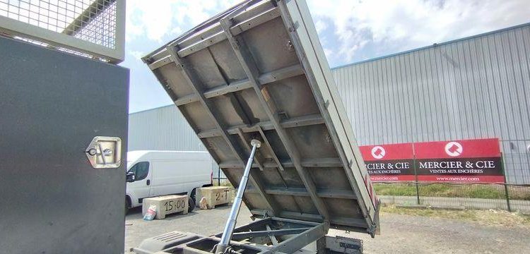 RENAULT MASTER R3500RJ 2.3 DCI 16V 165CV ENERGY BENNE AVEC COFFRE  ACIER DIESEL BLANC FL-809-BZ
