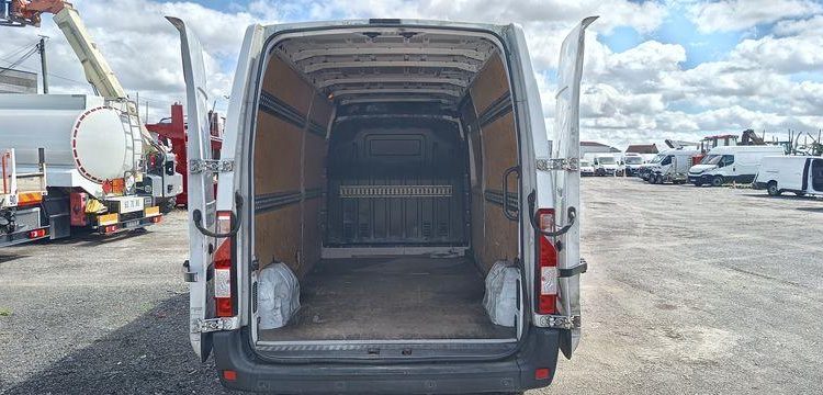 RENAULT MASTER GFC 3500L3H2 CI 135  FP-035-AT